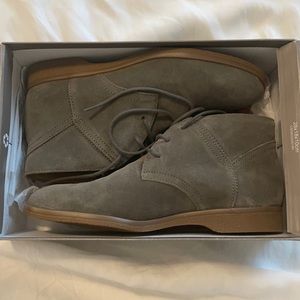 BRAND NEW Franco Sarto suede grey desert boots